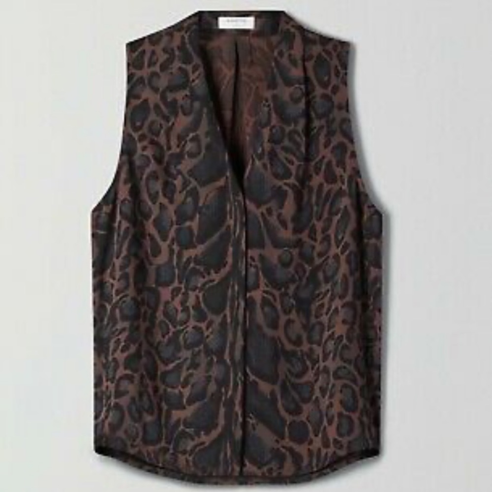 Aritzia Babaton Sleeveless Power Blouse